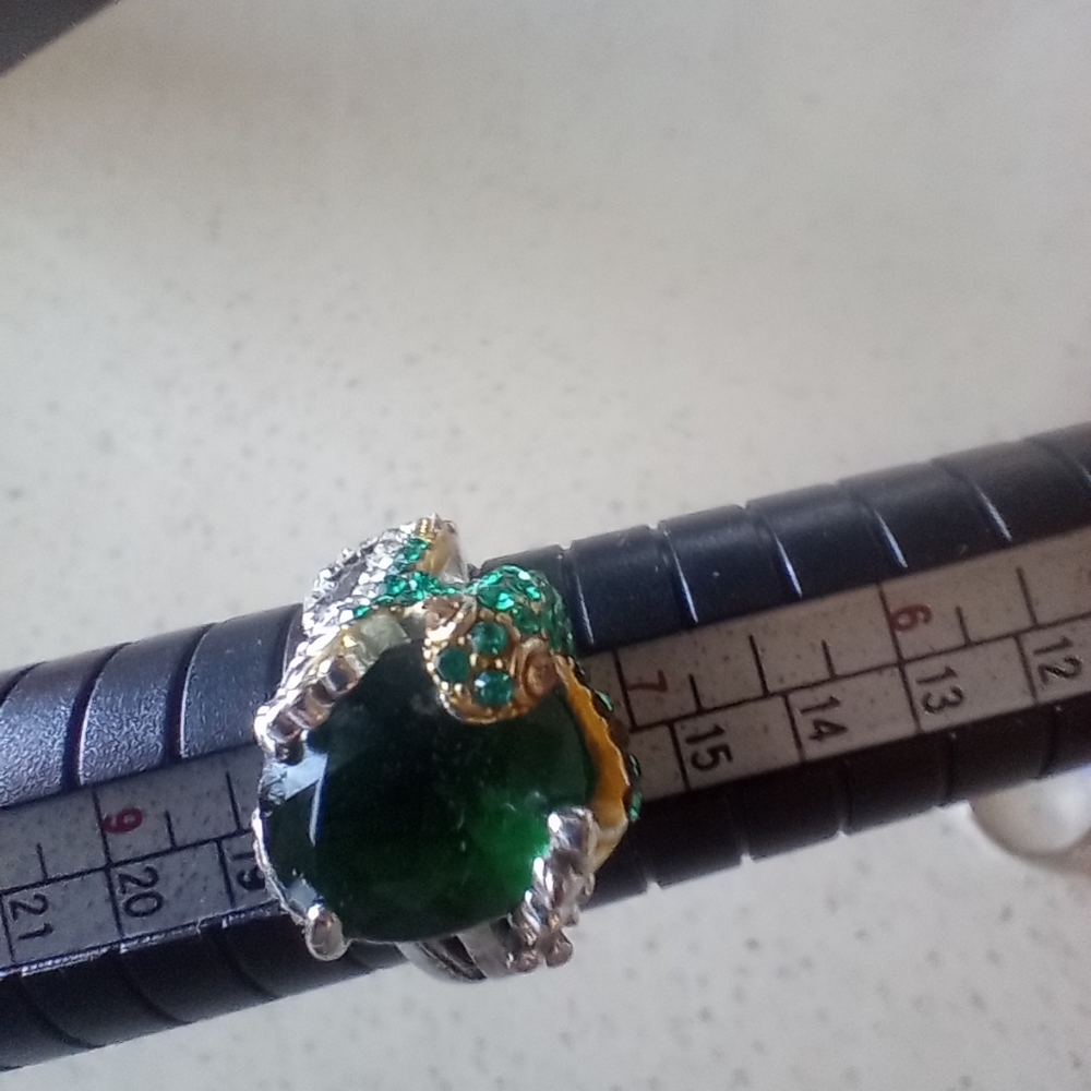 Frog Ring - Picture 7 of 10
